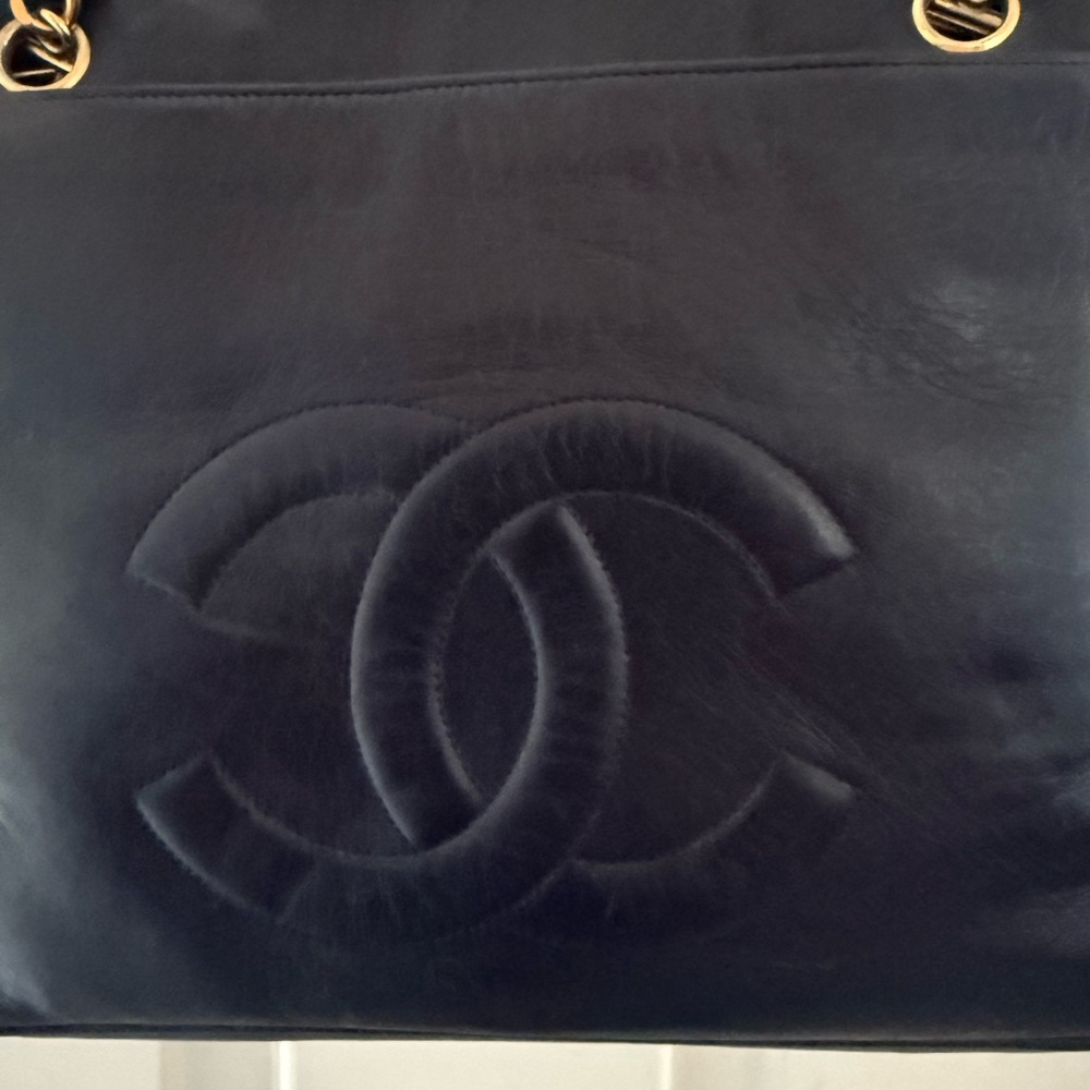CHANEL Vintage Coco Mark Chain Shoulder Tote -Black Leather Gold Hardware w/CoA - Picture 4 of 15
